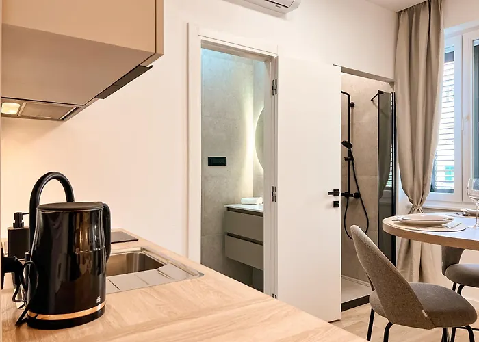 Amoremore - Brand New, Modern And Luxury In 아파트 *